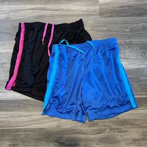 PUMA || 2 Women’s Medium Basketball Shorts